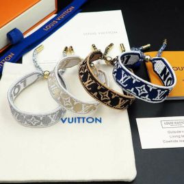 Picture of LV Bracelet _SKULVbracelet07cly2010930